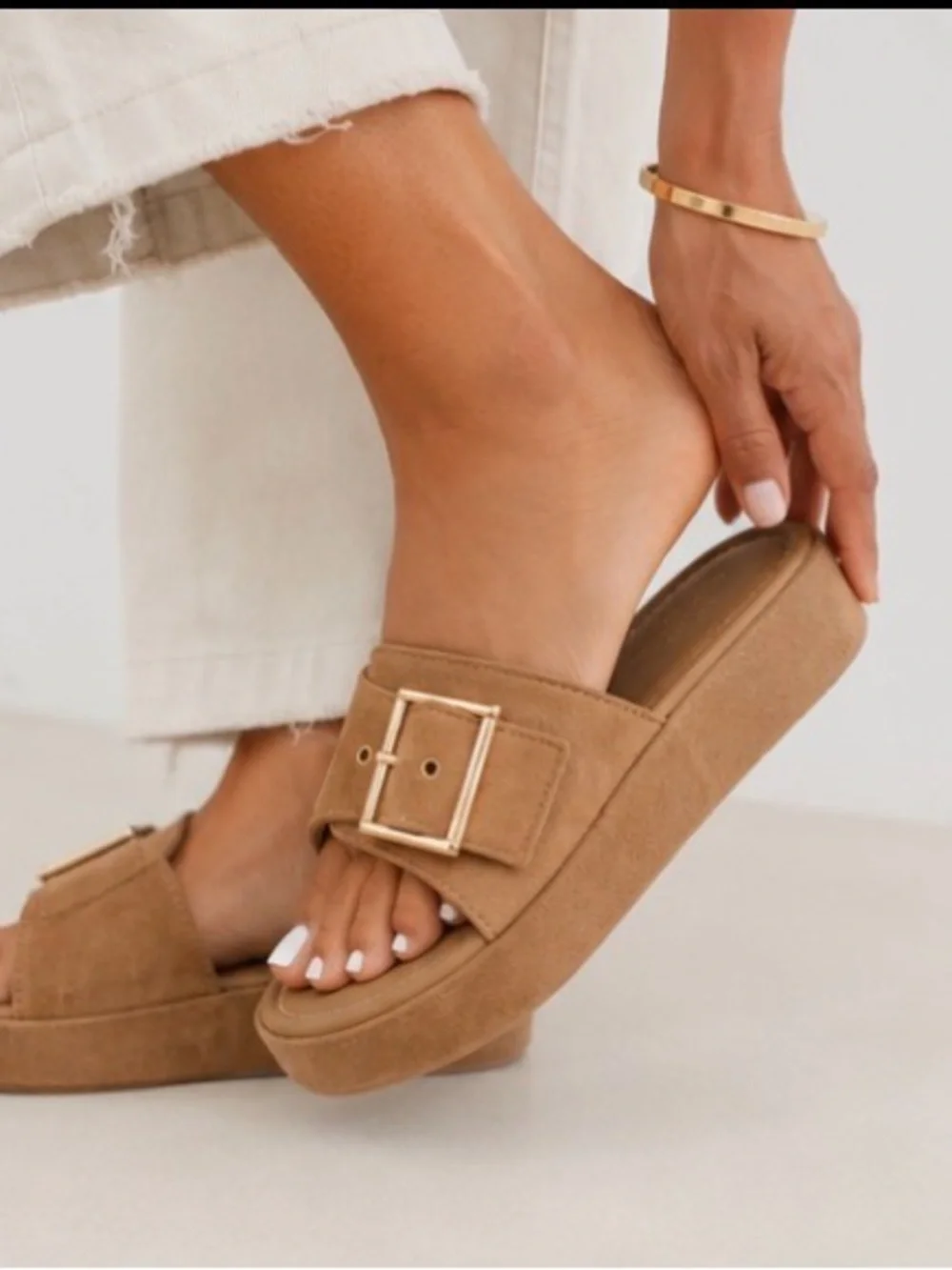 Seychelles camel Tan brown Suede gold Buckle Slide Sandals women’s 9